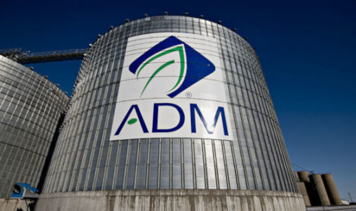 Tanque gigante de soja da ADM