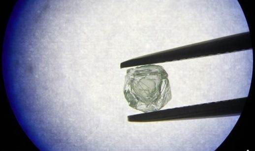 Diamante com outro dentro