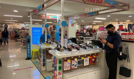 Quiosque do Magazine Luiza para vender celulares