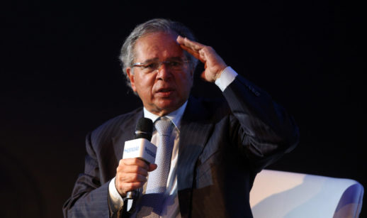 Paulo Guedes em palestra