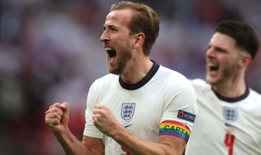 Harry Kane, atacante do Tottenham, que disputa a Premier League comemora gol em jogo da seleção da Inglaterra