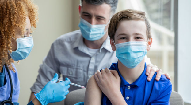 Vacina em adolescente