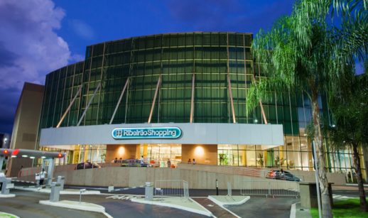 Fachada do Ribeirão Shopping, um dos empreendimentos administrados pela Multiplan
