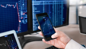 O volume de emissão de debêntures foi de quase R$ 11 bilhões em outubro | Foto: Getty Images