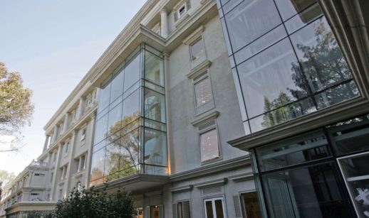 Fachada da Daslu, em 2005, que foi disputada em leilão