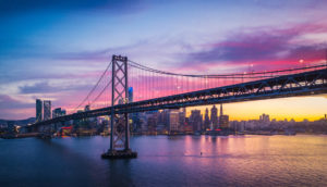 Ponte de São Francisco, na Califórnia, EUA, onde estão empresas que fazem parte da carteira global de diversificação internacional do Safra