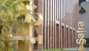 j.Safra compra a Saurus