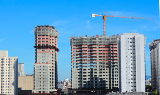 Prédios em construção