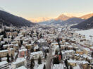 A cidade de Davos, na Suíça, recebe representantes de mais de 100 países para debater desafios globais | Foto: Getty Images