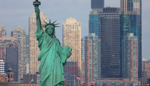 Federal Reserve decide manter juros