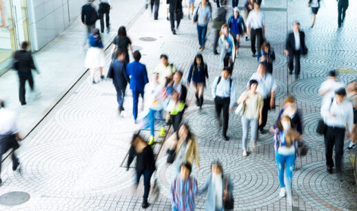 Desemprego no Brasil cai para 5,4% em junho